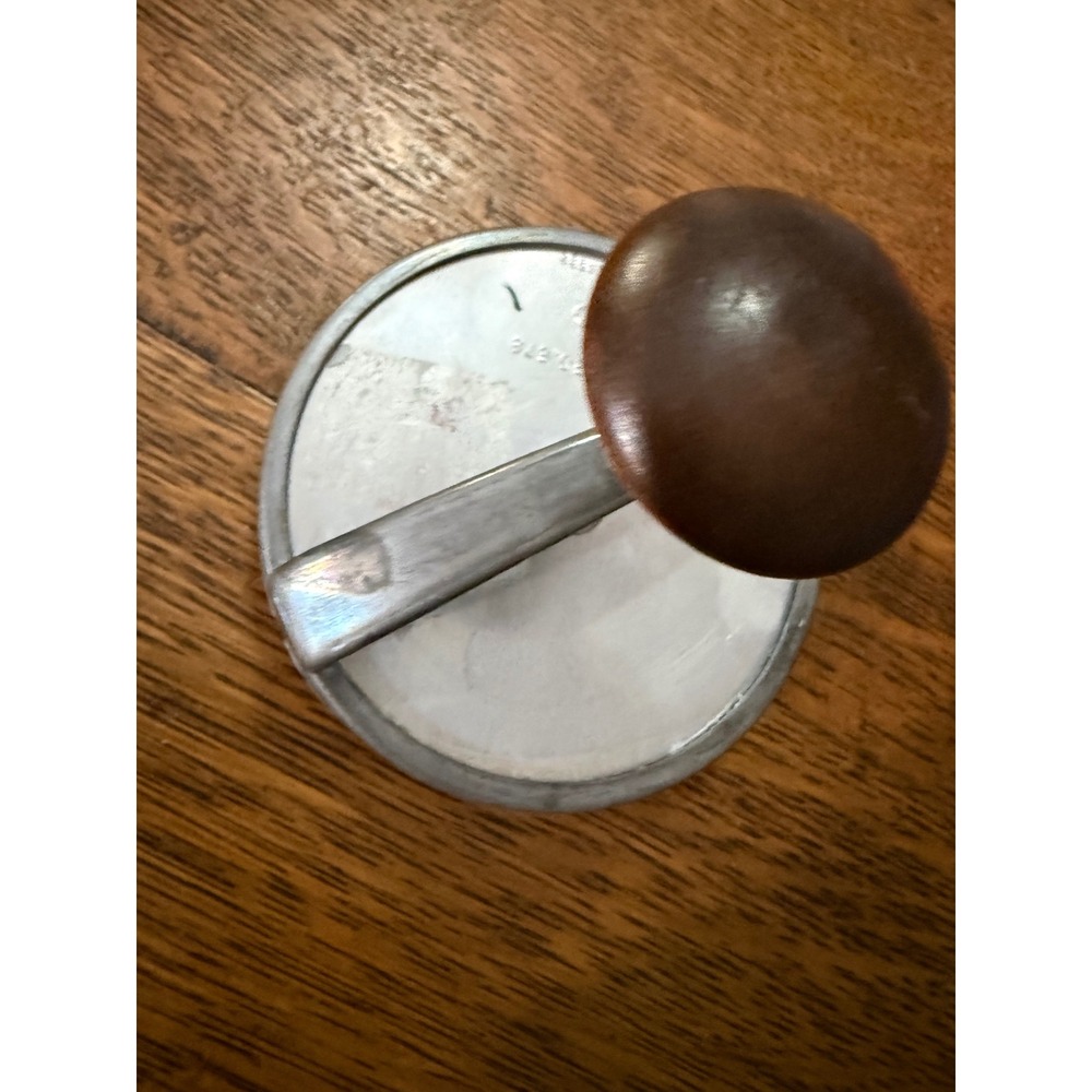 Vintage Androck‎ Aluminum Hamburger Press Wood Knob Spring Loaded 63-2331 MCM